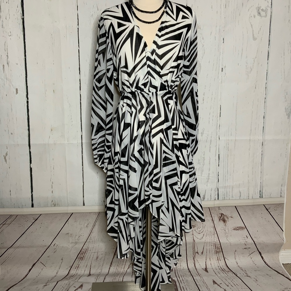 Kardashian Kollection - Picture 4 of 14